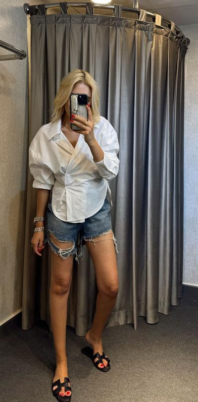 ORJ MARKA ETİKETLİ KARTLI YIRTIK ŞORT MAVİ