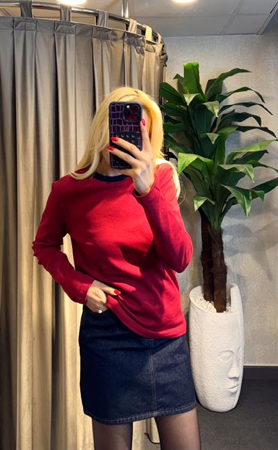 ORJ MARKA UZUN KOLLU YAKASI RENKLİ TSHİRT KIRMIZI