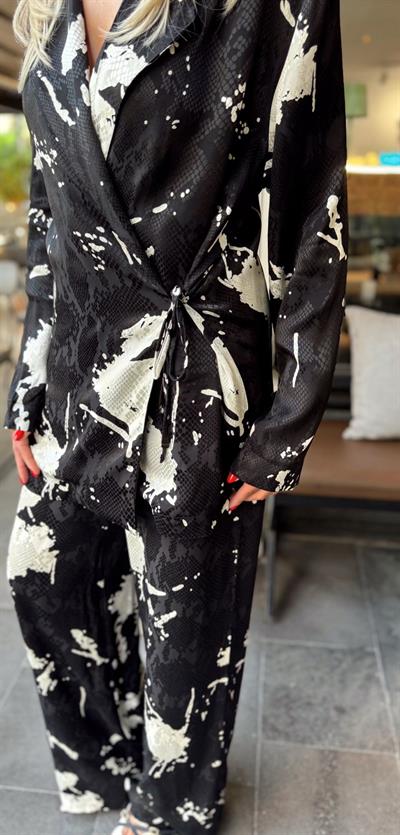 ORJ MODEL NC DESENLİ TAKIM