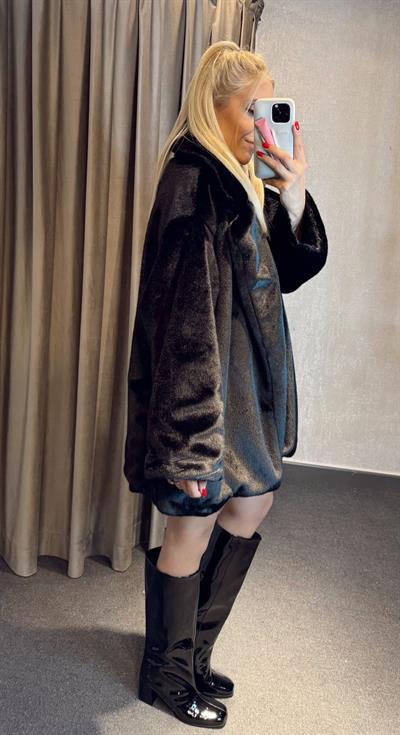 PELUŞ KÜRK KABAN SİYAH