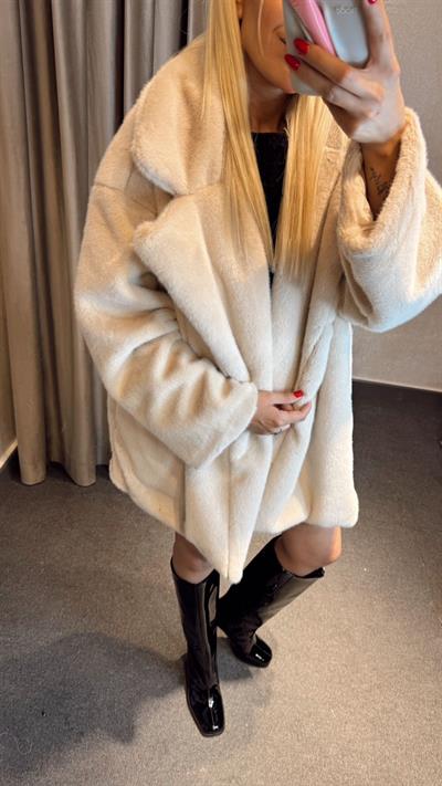 PELUŞ KÜRK KABAN TAŞ