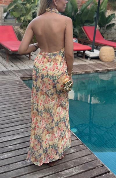 SARI DEGAJE YAKA ŞİFON ELBİSE