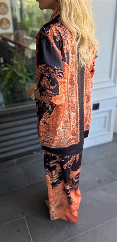 SATEN ŞAL DESENLİ GÖMLEK PANTOLON TAKIM