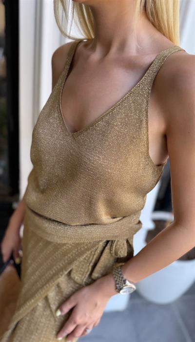 SİMLİ ASKILI TRİKO BLUZ GOLD