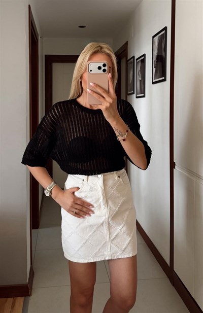 SİYAH AJURLU TRANSPARAN KISA KOL BLUZ