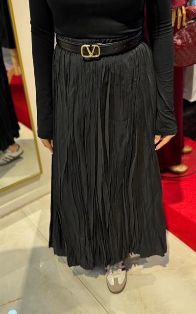 SİYAH ASİMETRİK BELDEN LASTİKLİ KIRIŞIK ETEK