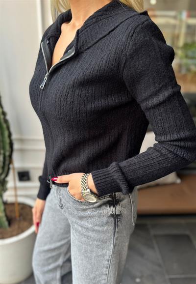 SİYAH ÇİFT FERMUARLI KAPÜŞONLU HIRKA