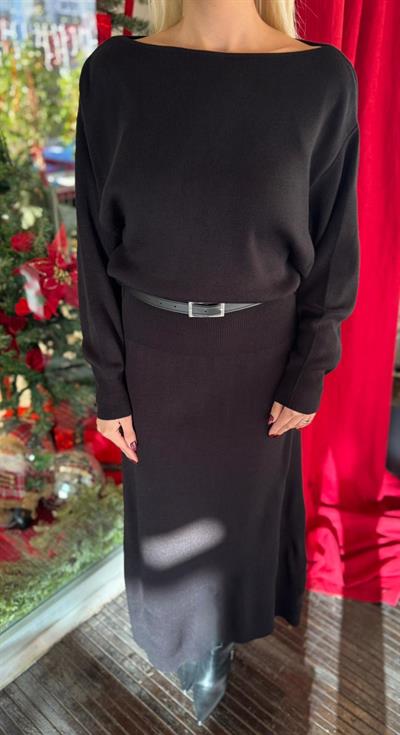 SİYAH İNCE DERİ KEMERLİ TRİKO ELBİSE