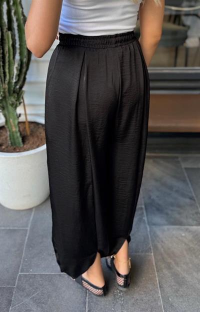 SİYAH İPEK SATEN ŞALVAR PANTOLON