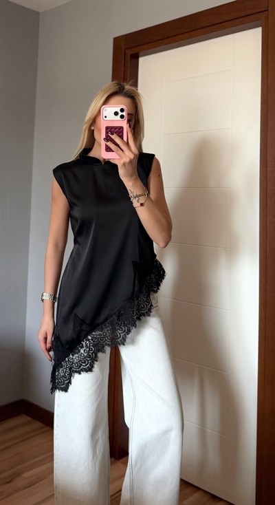 SİYAH KOLSUZ DANTEL BLUZ