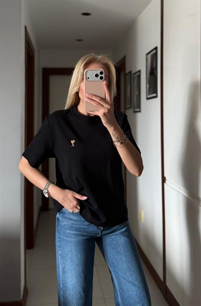 SİYAH ORJ MARKA GOLD METAL KALP LOGOLU TSHİRT