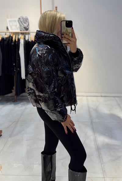 SİYAH PREMİUM PARLAK ŞİŞME MONT