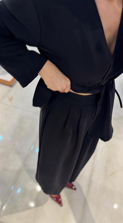 SİYAH TEK DÜĞMELİ BAĞLAMALI ŞALVAR PANTOLON TAKIM