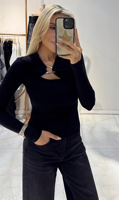 SİYAH UZUN KOLLU TOKALI BLUZ