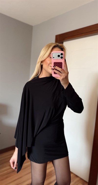 SİYAH YARASA KOL BELDEN OTURTMALI ELBİSE