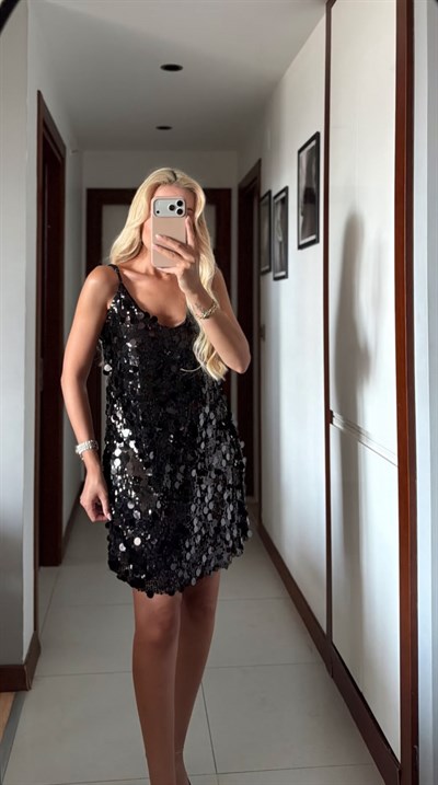 SİYAH ZR MODEL PULLU KISA ELBİSE