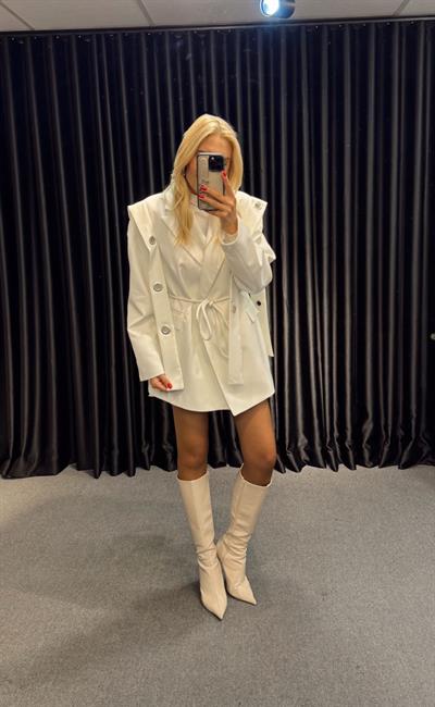 TASARIM BAĞLAMALI BLAZER CEKET BEYAZ