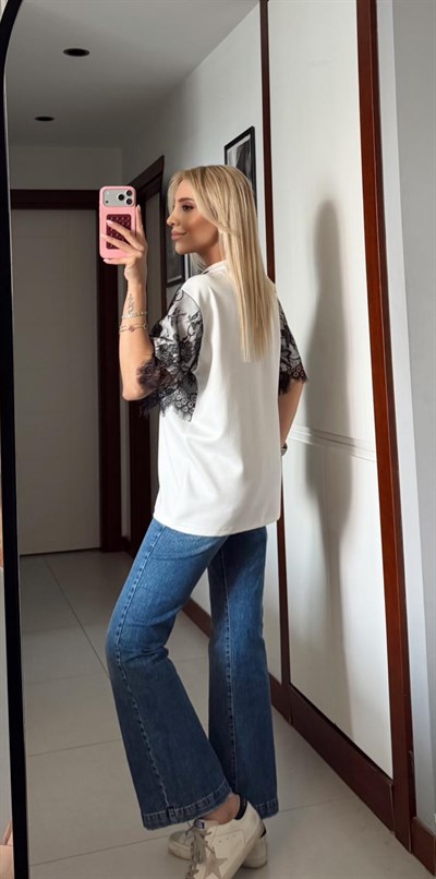 ÜST KISMI DANTELLİ TSHİRT