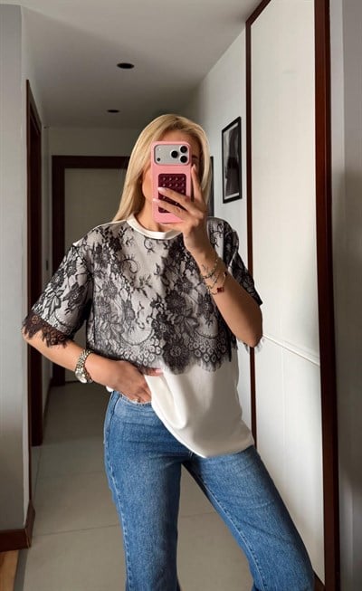 ÜST KISMI DANTELLİ TSHİRT