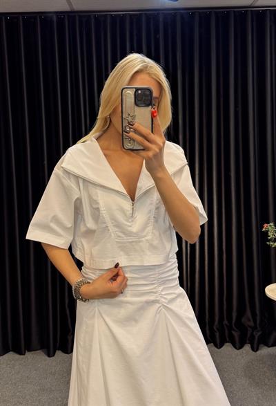 YAKA FERMUARLI POPLİN CROP BEYAZ