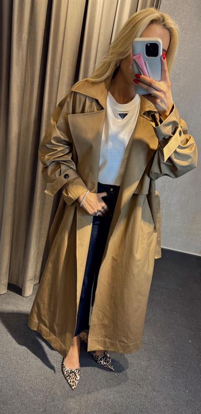 YANDAN YIRTMAÇLI TRENÇCOAT CAMEL