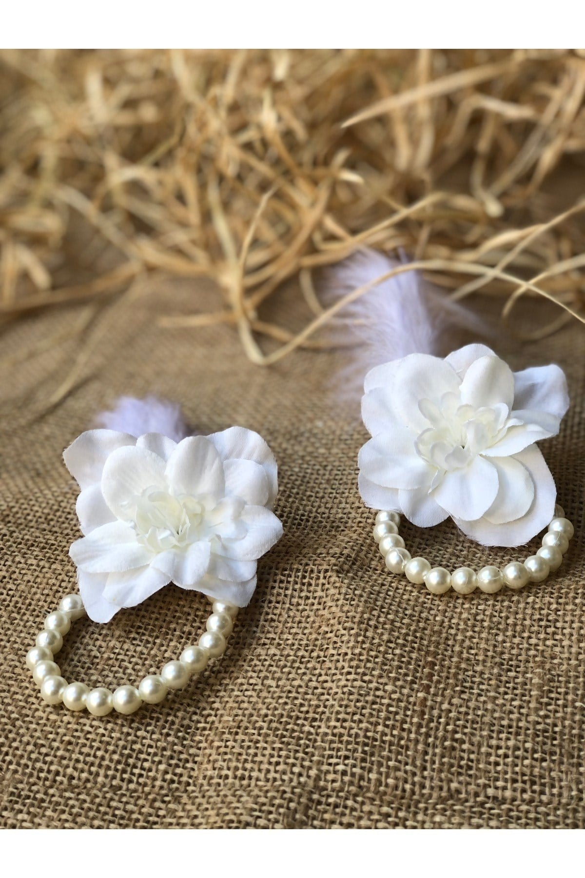 Bride To Be 10 Adet Nedime Gelin Bilekliği Tüy Ve Inci Detaylı Beyaz Renkli Bekarlığa Veda Partisi