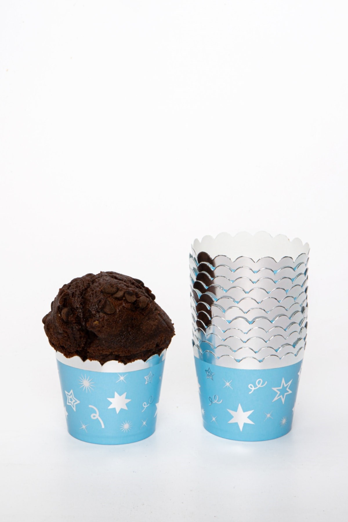 Gümüş Yaldızlı Mavi 12li Kek Kalıbı Yıldız Konfeti Detaylı Fırında Dağılmayan 6.5x5 Cm Muffin