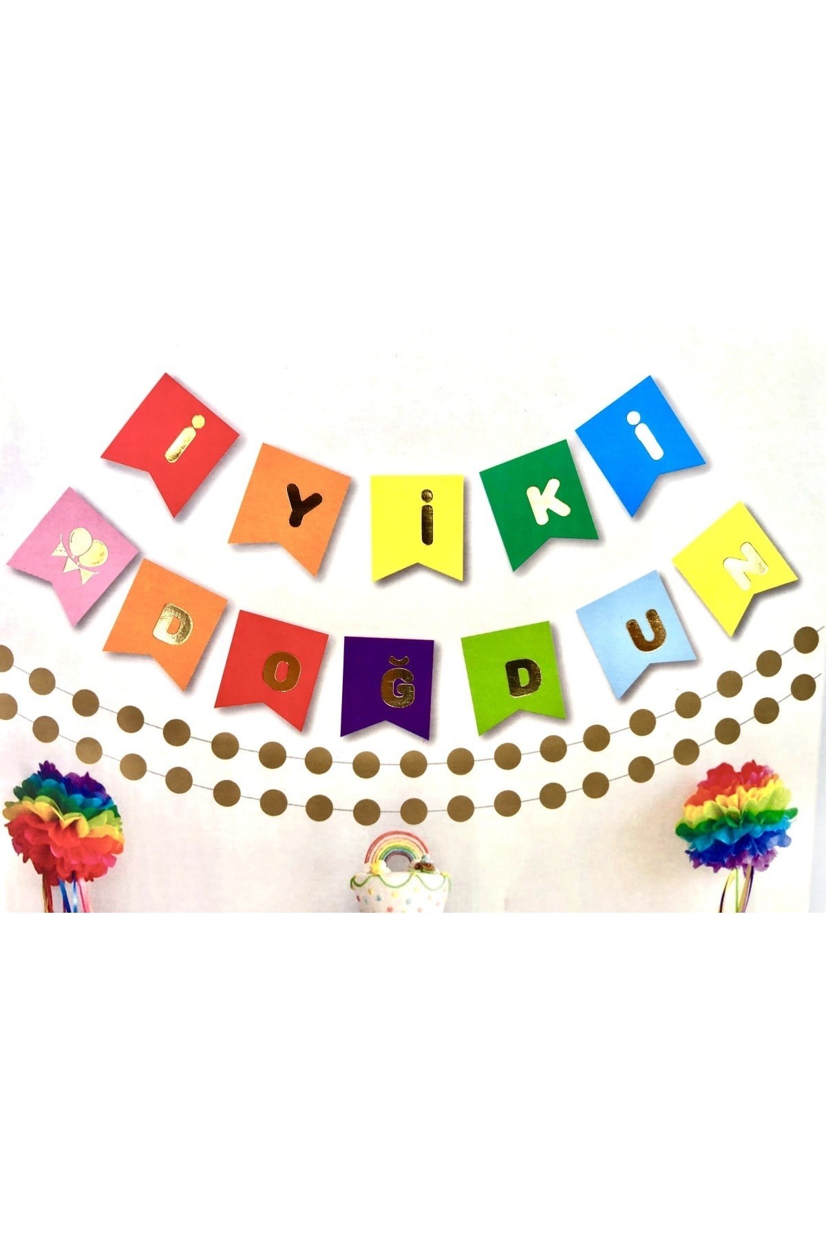 Renkli Kartonlar Üstüne Gold Altın Sarısı Yaldızlı Iyiki Doğdun Yazılı Doğum Günü Yazı Banner