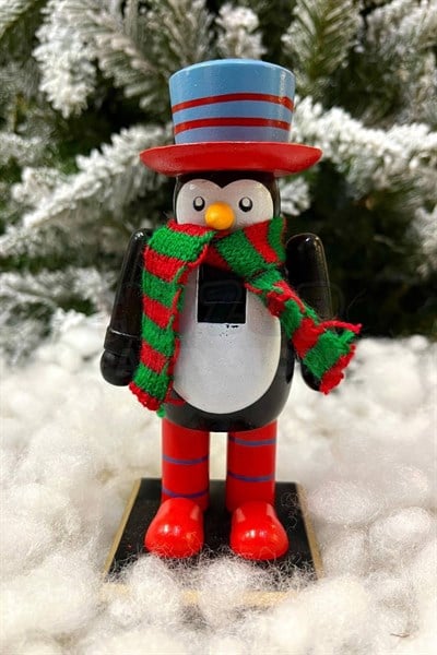 16 Cm Penguen Fındıkkıran Şapka Peluş Atkı Detaylı Kış Temalı Nutcracker Yılbaşı Yeni Yıl Dekoru