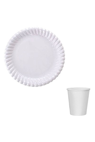 Beyaz Renkli Dayanıklı Kullan At 8 Er Adet 22 Cm Doğum Günü Partisi Karton Tabak Ve Bardak Seti