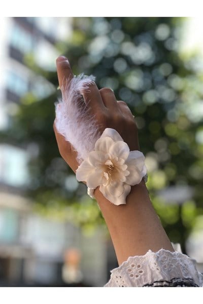 Bride To Be 10 Adet Nedime Gelin Bilekliği Tüy Ve Inci Detaylı Beyaz Bekarlığa Veda Partisi