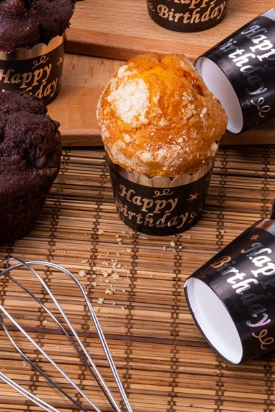 Gümüş Yaldızlı Siyah 12li Kek Kalıbı Happy Birthday Yazılı Fırında Dağılmayan 6.5x5 Cm Muffin