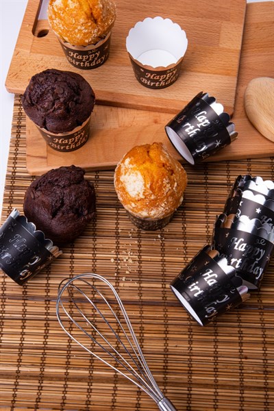Gümüş Yaldızlı Siyah 12li Kek Kalıbı Happy Birthday Yazılı Fırında Dağılmayan 6.5x5 Cm Muffin