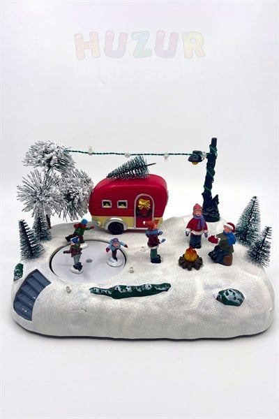 Paten Yapan Çocuklar Müzikli Işıklı Hareketli 27x16 Cm Kış Şehri Temalı Yılbaşı Yeni Yıl Dekoru Süsü