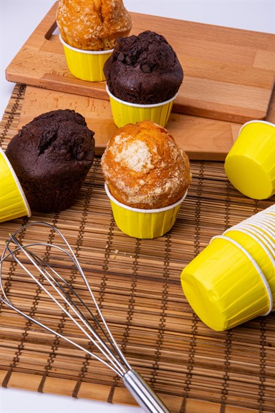 Sarı 50li Kek Kalıbı Fırında Dağılmayan 7x3.5 Ccm Kek Kabı Muffin Kalıbı Cupcake Stand Kapsülü
