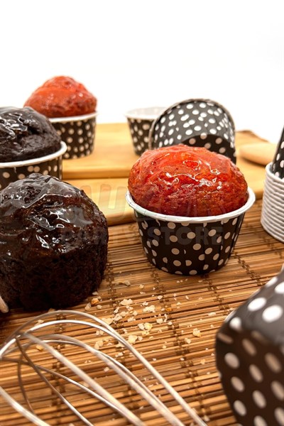 Siyah Puantiyeli 50li Kek Kalıbı Fırında Dağılmayan Puanlı 6.5x4 Cm Sert Karton Muffin Cupcake