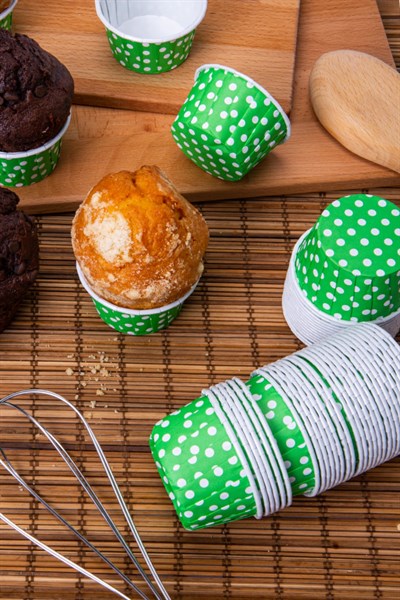 Yeşil Puantiyeli 50li Kek Kalıbı Fırında Dağılmayan 7x3.5 Cm Muffin Kalıbı Cupcake Stand Kapsülü
