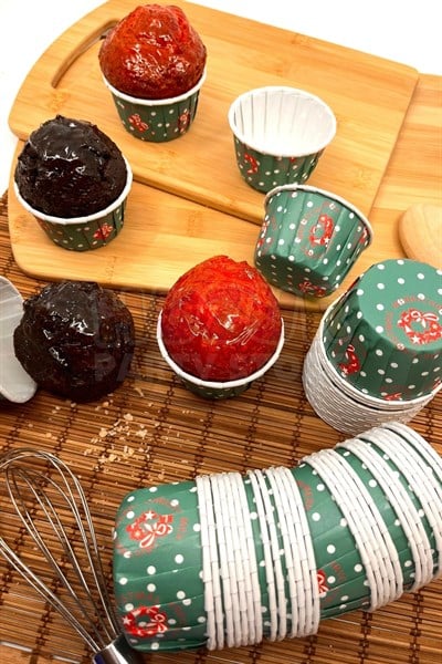 Yılbaşı Yeşili Merry Christmas Baskılı 50li Kek Kalıbı Fırında Dağılmayan 6.5x4 Cm Muffin Cupcake