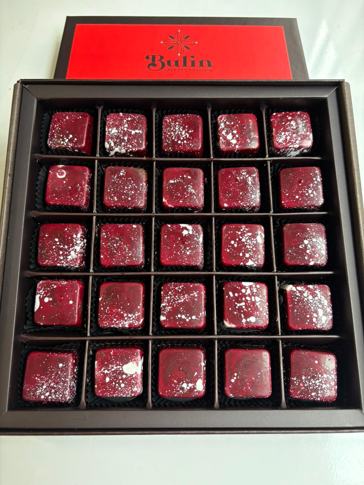 35ı Elazığ Vişnesi Çikolata Kutusu