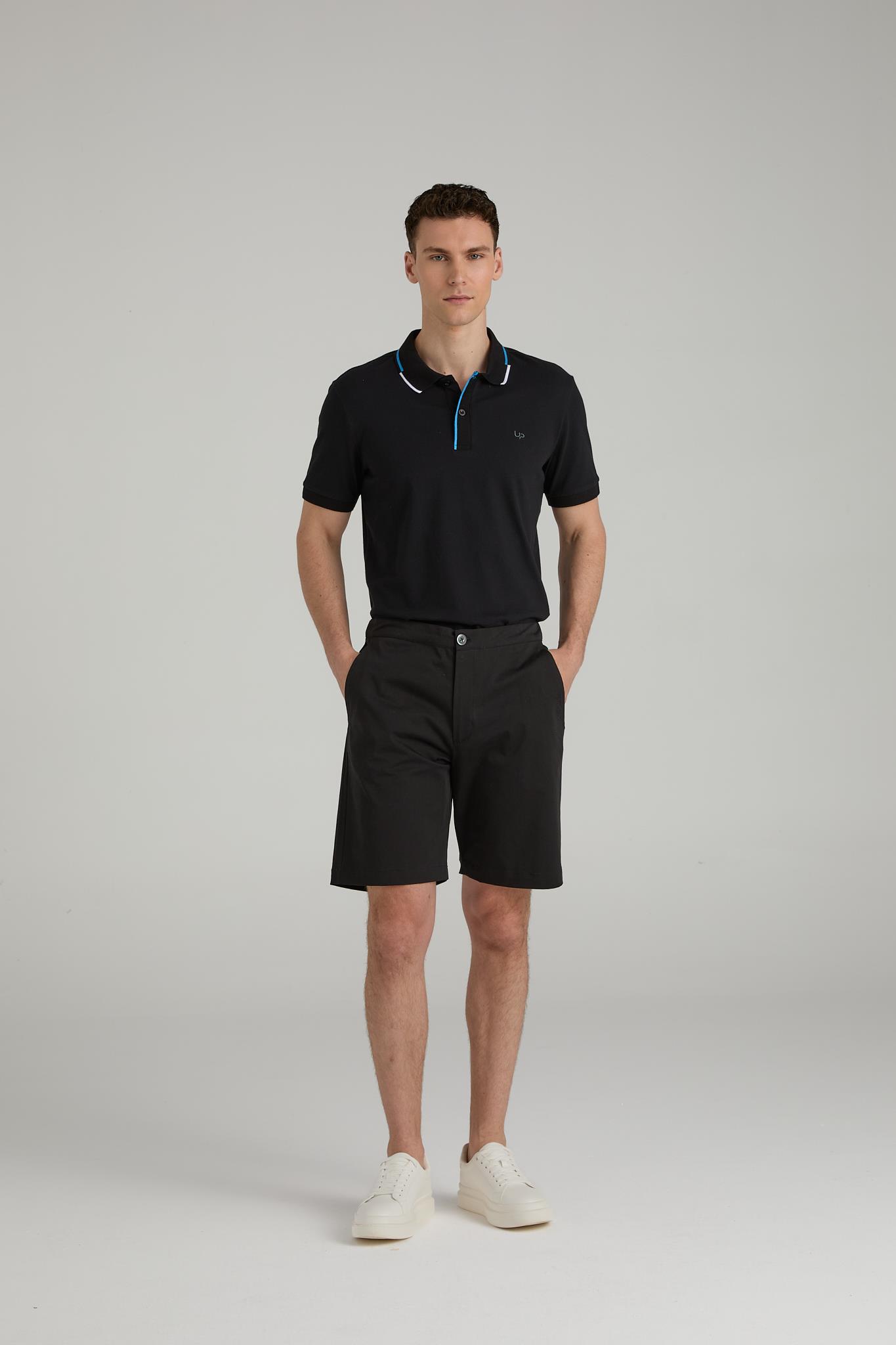 Comfort Fit Chino Short