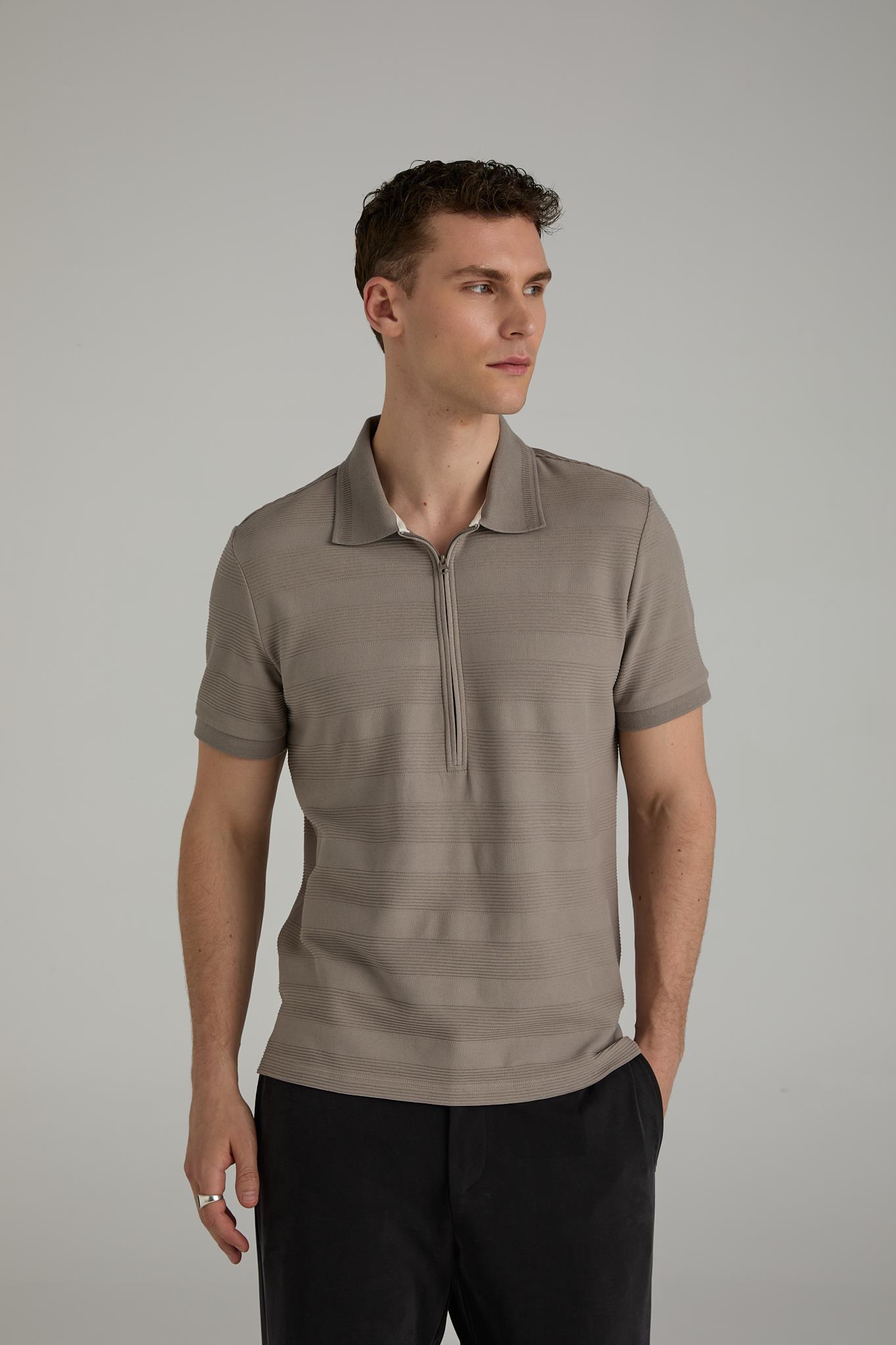 Fermuarlı Çizgili Polo T-shirt