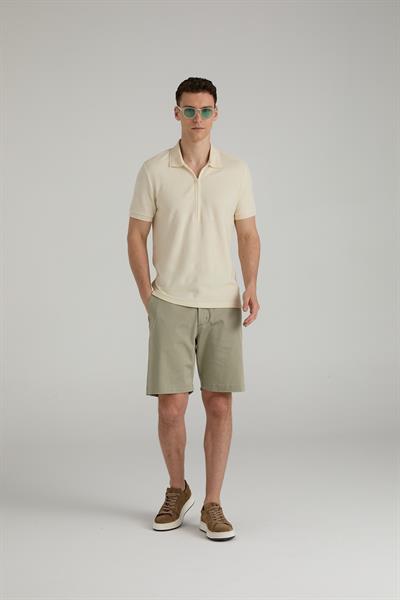 Comfort Fit Chino Short