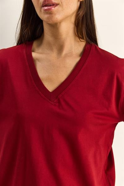 %100 Organik Pamuk Derin V Yakalı Comfort Fit T-Shirt 60602066 - Bordo