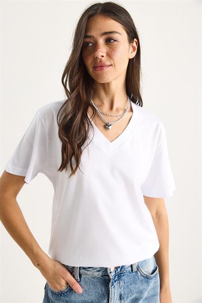 %100 Organik Pamuk Derin V Yakalı Comfort Fit T-Shirt 60602066 - Beyaz-Lacivert