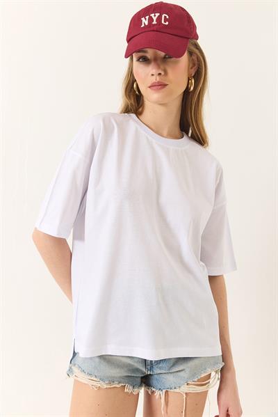 Kadın %100 Organik Pamuk Relaxed Fit Yırtmaçlı Yuvarlak Yakalı T-Shirt 60602047 - Beyaz