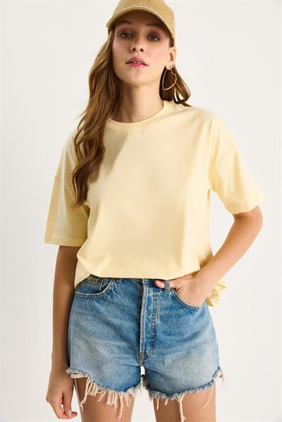 Kadın %100 Organik Pamuk Relaxed Fit Yuvarlak Yakalı T-Shirt 60602050 - Tereyağ