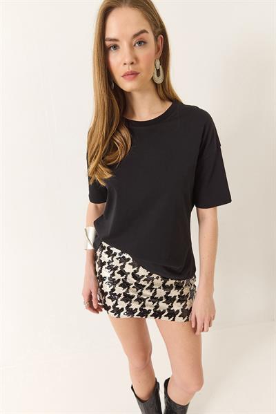 Kadın %100 Organik Pamuk Relaxed Fit Yuvarlak Yakalı T-Shirt 60602050 - Siyah