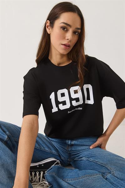 Kadın 1990 Baskılı Bisiklet Yaka Kısa Kollu Oversize Basic T-Shirt 0266 60283159 - Siyah