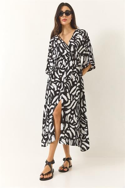 Kadın Anvelop Yaka Beli Lastikli Desenli Yazlık Viskon Elbise 60283225 - Siyah-Beyaz