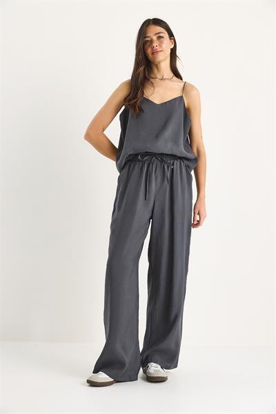 Kadın Askılı Dokuma Modal Bluz Pantolon Alt-Üst Takım 9298 60281024 - Füme